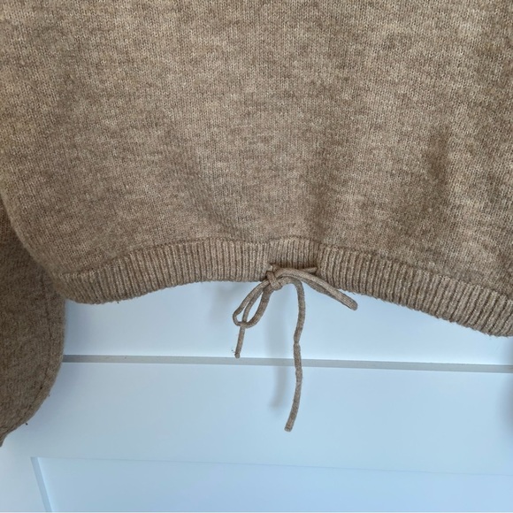 Dynamite Beige Cropped Wool Sweater - Picture 5 of 13